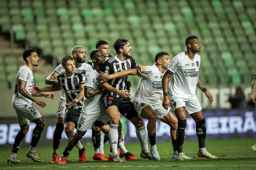 Último duelo entre Atlético-MG e Botafogo, antes da final da Libertadores