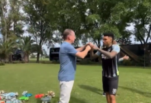 John Textor no treino do Botafogo